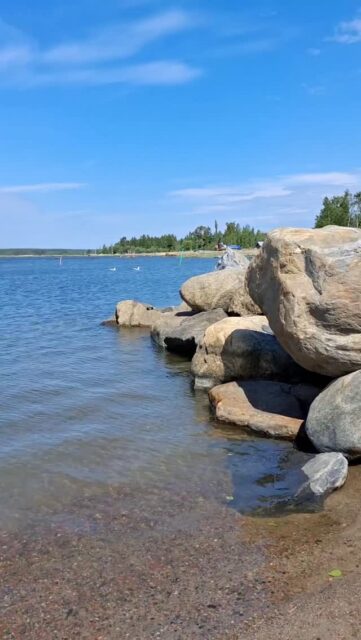 En sommarhälsning från Harrström! ☀️
En by där havet verkligen ligger runt knuten 🌊
#korsnäs #thisiskorsnäs #harrström